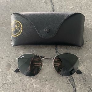 Ray-Ban Round Metal Sunglasses
